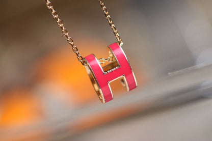 [✨ROSE💎]POP H PEDANT PINK GOLD