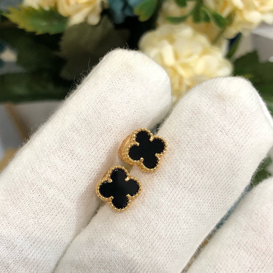 [✨ROSE💎]CLOVER MINI GOLD EARRINGS