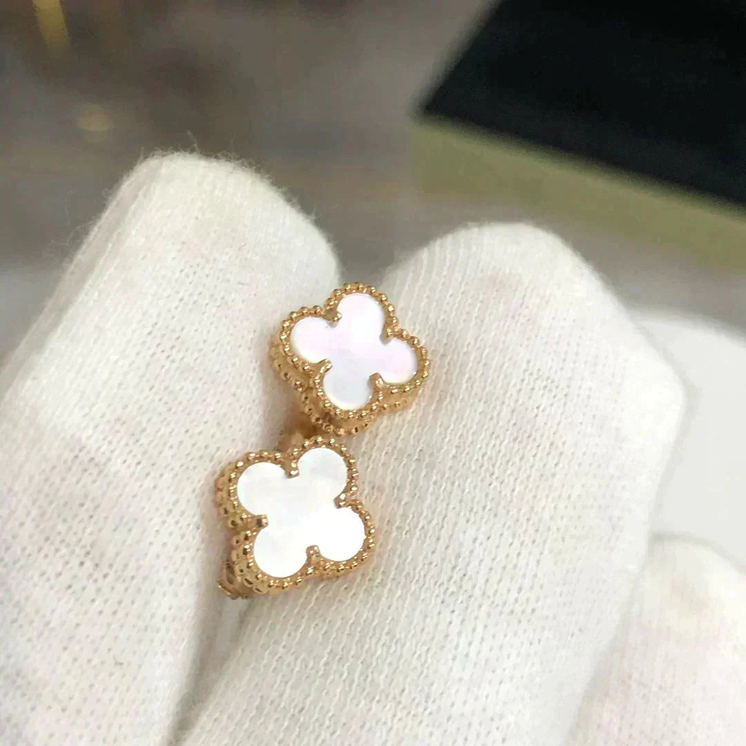 [✨ROSE💎]CLOVER MINI 9.5MM WHITE MOP EARRINGS