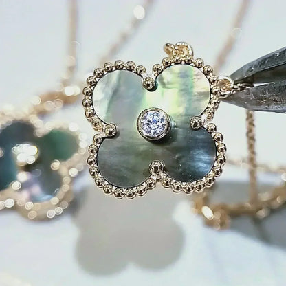 [✨ROSE💎]CLOVER 15MM DIAMOND AND MOTHER-OF-GREY NECKLACE