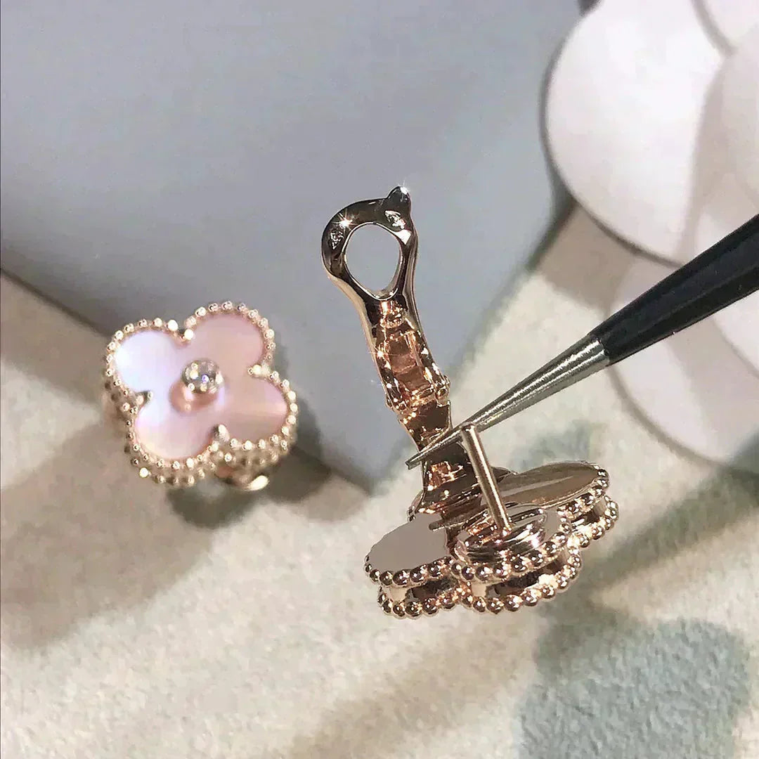 [✨ROSE💎]CLOVER MEDIUM 1 MOTIFS  PINK MOP DIAMOND EARRINGS