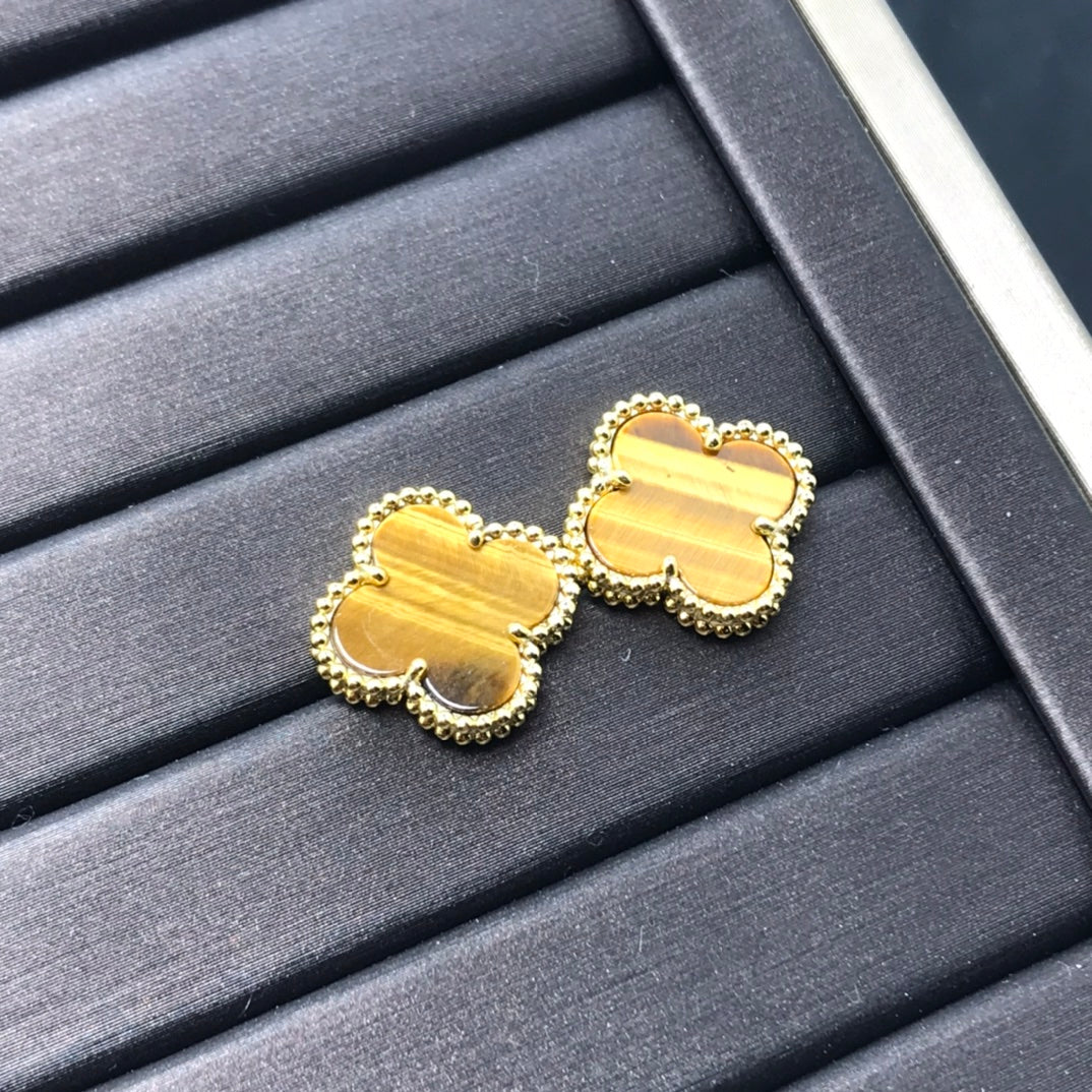 [✨ROSE💎]CLOVER MEDIUM 1 MOTIFS TIGER EYE EARRINGS