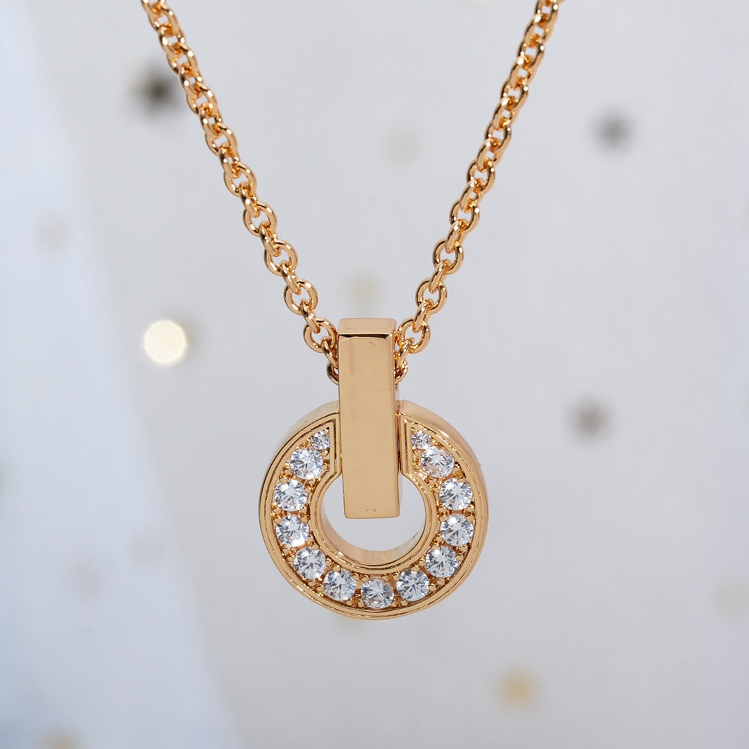 [✨ROSE💎]GARI NECKLACE PINK GOLD DIAMOND