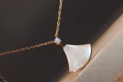 [✨ROSE💎]DREAM NECKLACE WHITE MOP PINK GOLD 1 DIAMOND