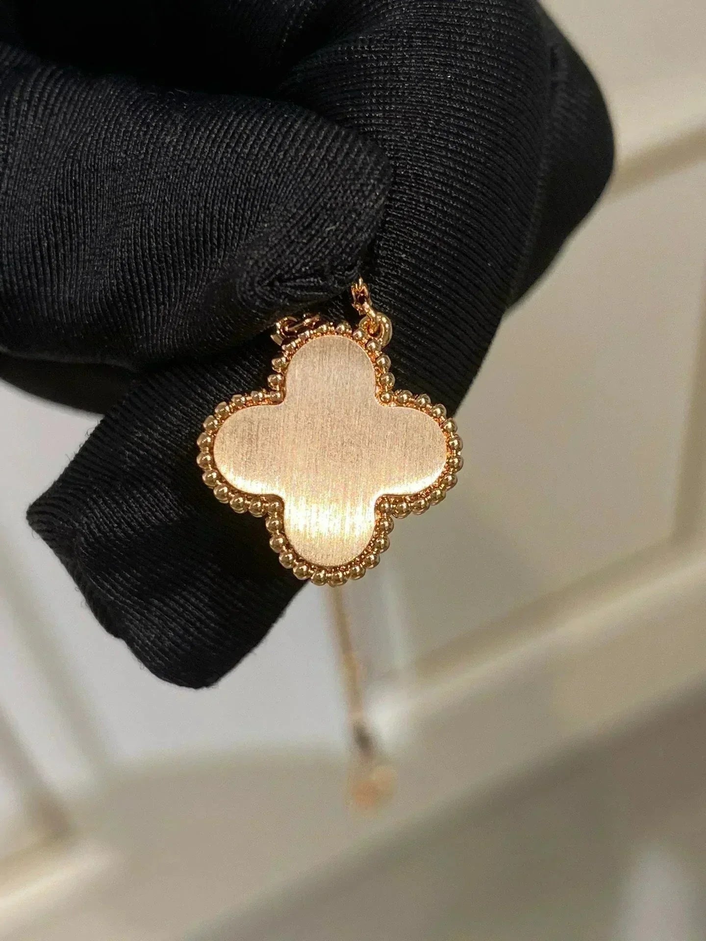 [✨ROSE💎]CLOVER 15MM DIAMOND RHODONITE NECKLACE