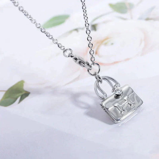 [✨ROSE💎]AMULETTE PEDANT SILVER NECKLACE