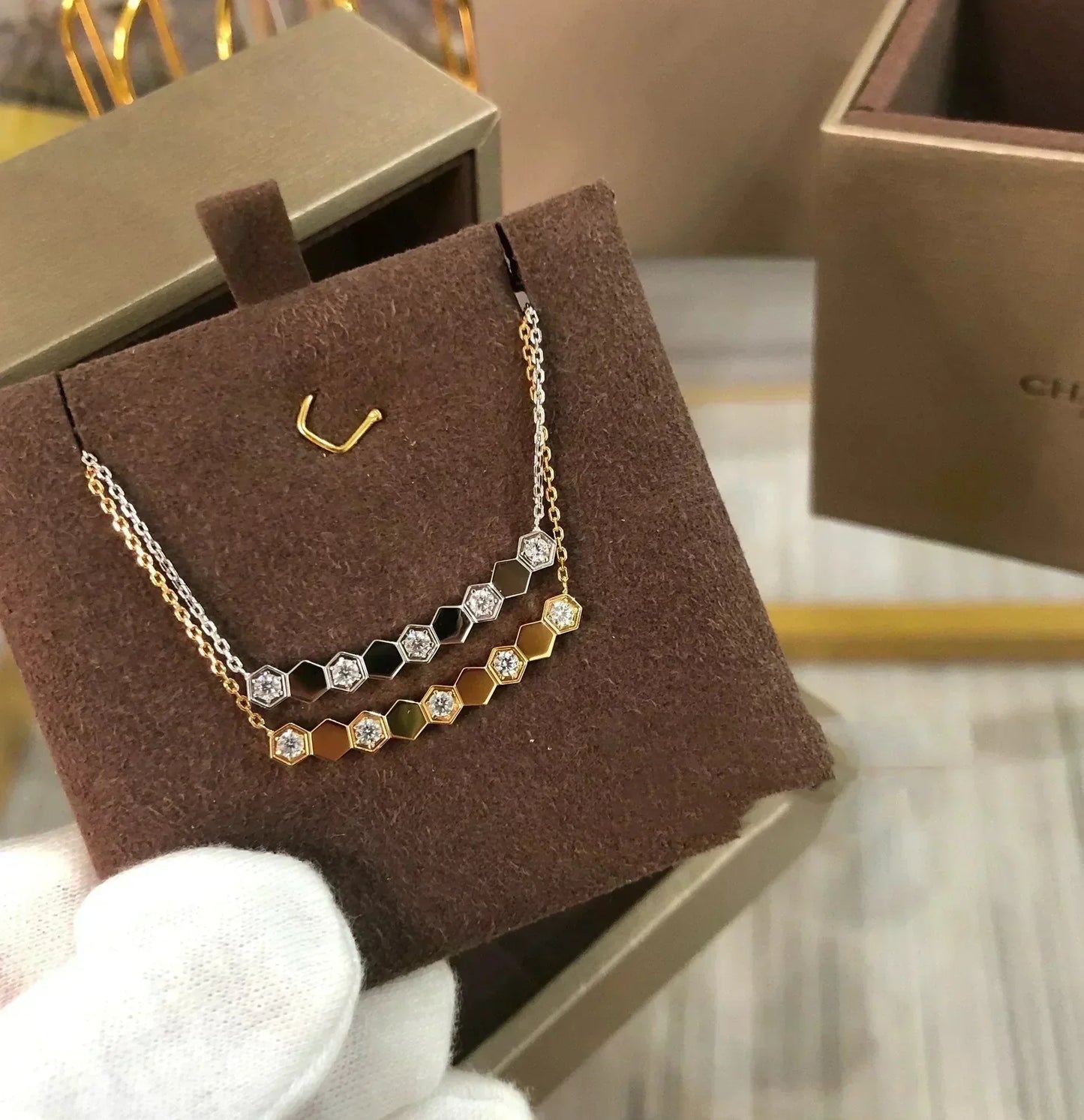 [✨ROSE💎]BEE LOVE NECKLACE DIAMOND