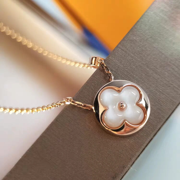 [✨ROSE💎]SUN MOP GOLD 1 DIAMOND NECKLACE
