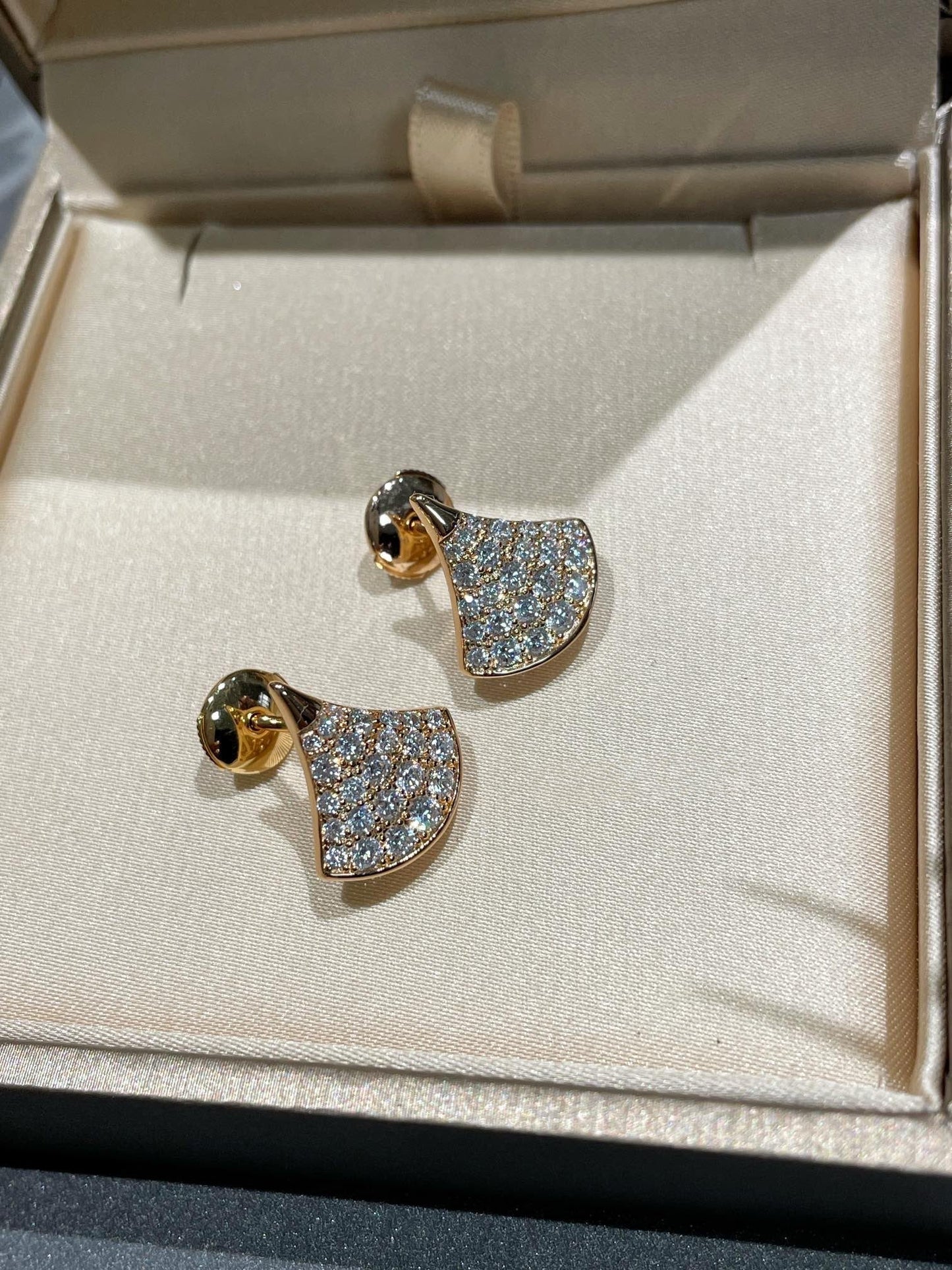 [✨ROSE💎]DREAM STUD EARRINGS DIAMOND