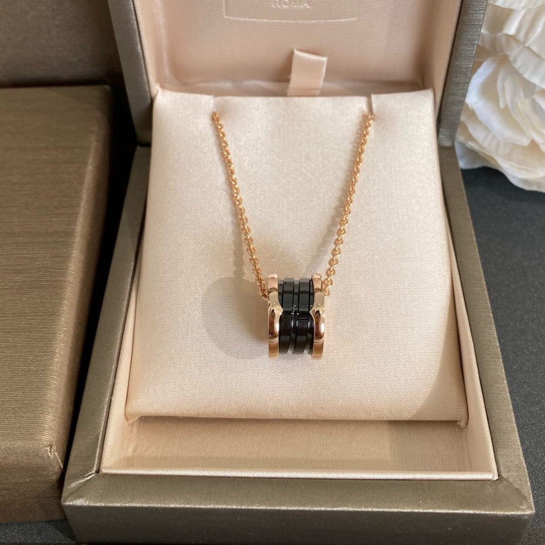 [✨ROSE💎]ZERO 1 BLACK CERAMIC PINK GOLD NECKLACE
