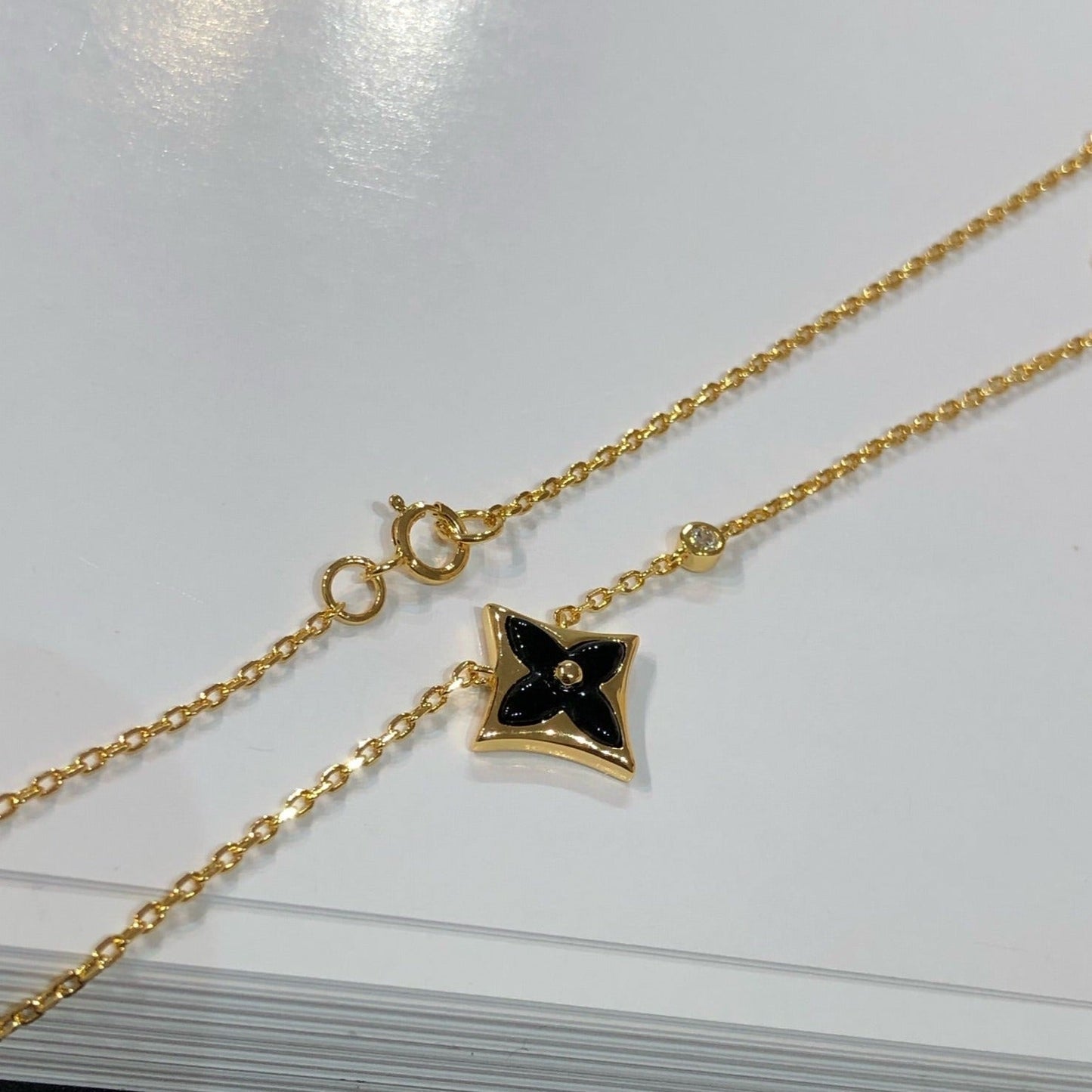 [✨ROSE💎]STAR BLACK MOP NECKLACE