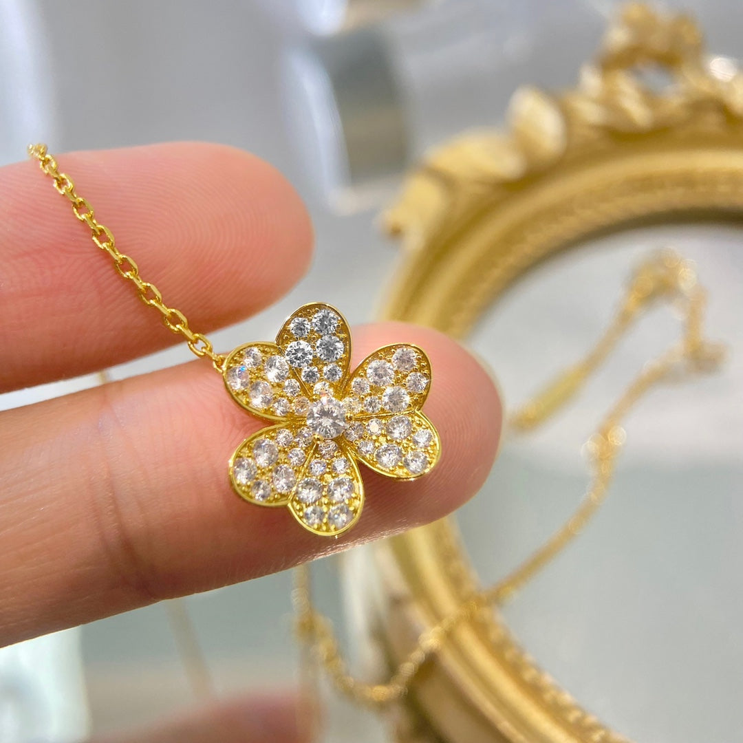 [✨ROSE💎]FLOWER DIAMOND NECKLACE