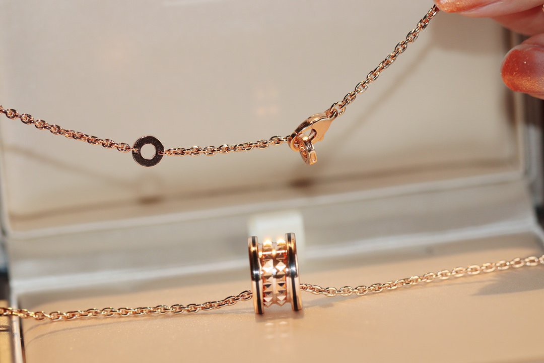 [✨ROSE💎]ZERO 1 ROCK PEDANT PINK GOLD BLACK NECKLACE