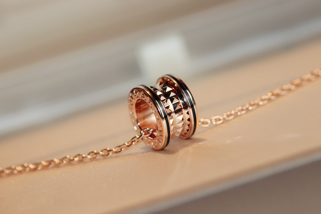 [✨ROSE💎]ZERO 1 ROCK PEDANT PINK GOLD BLACK NECKLACE