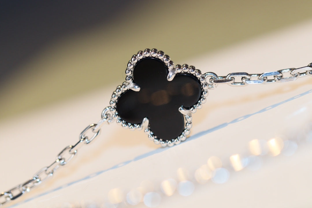 [✨ROSE💎]CLOVER 20 MOTIFS ONYX DIAMOND SILVER
