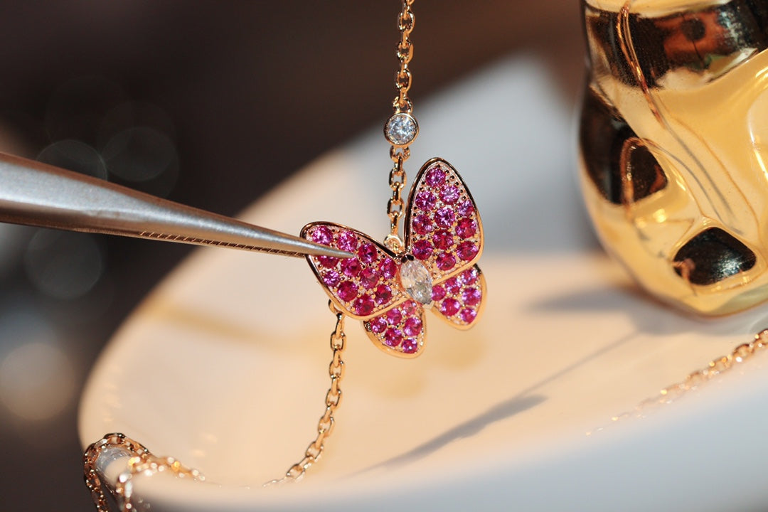 [✨ROSE💎]BUTTERFLY RED DIAMOND ROSE GOLD NECKLACE