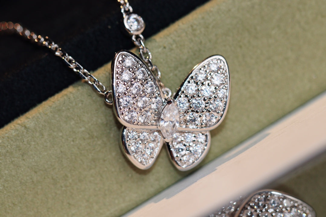 [✨ROSE💎]BUTTERFLY DIAMOND NECKLACE