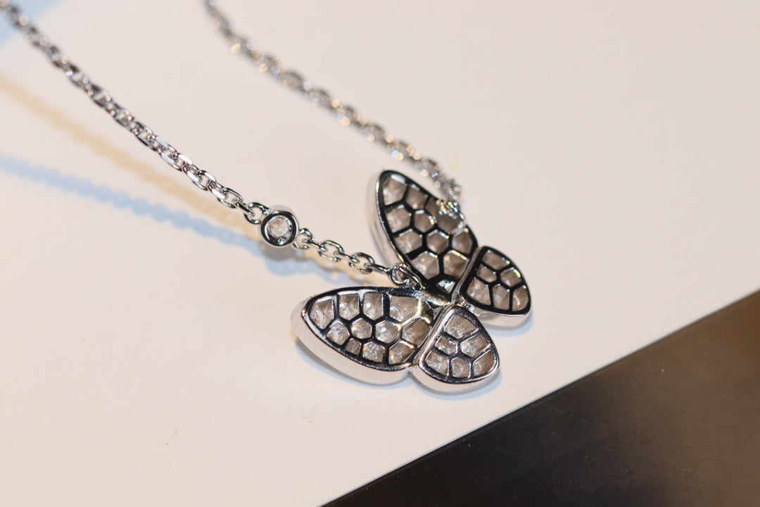 [✨ROSE💎]BUTTERFLY DIAMOND NECKLACE