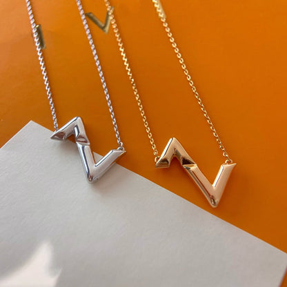 [✨ROSE💎]VOLTE UPSIDE DOWN NECKLACE