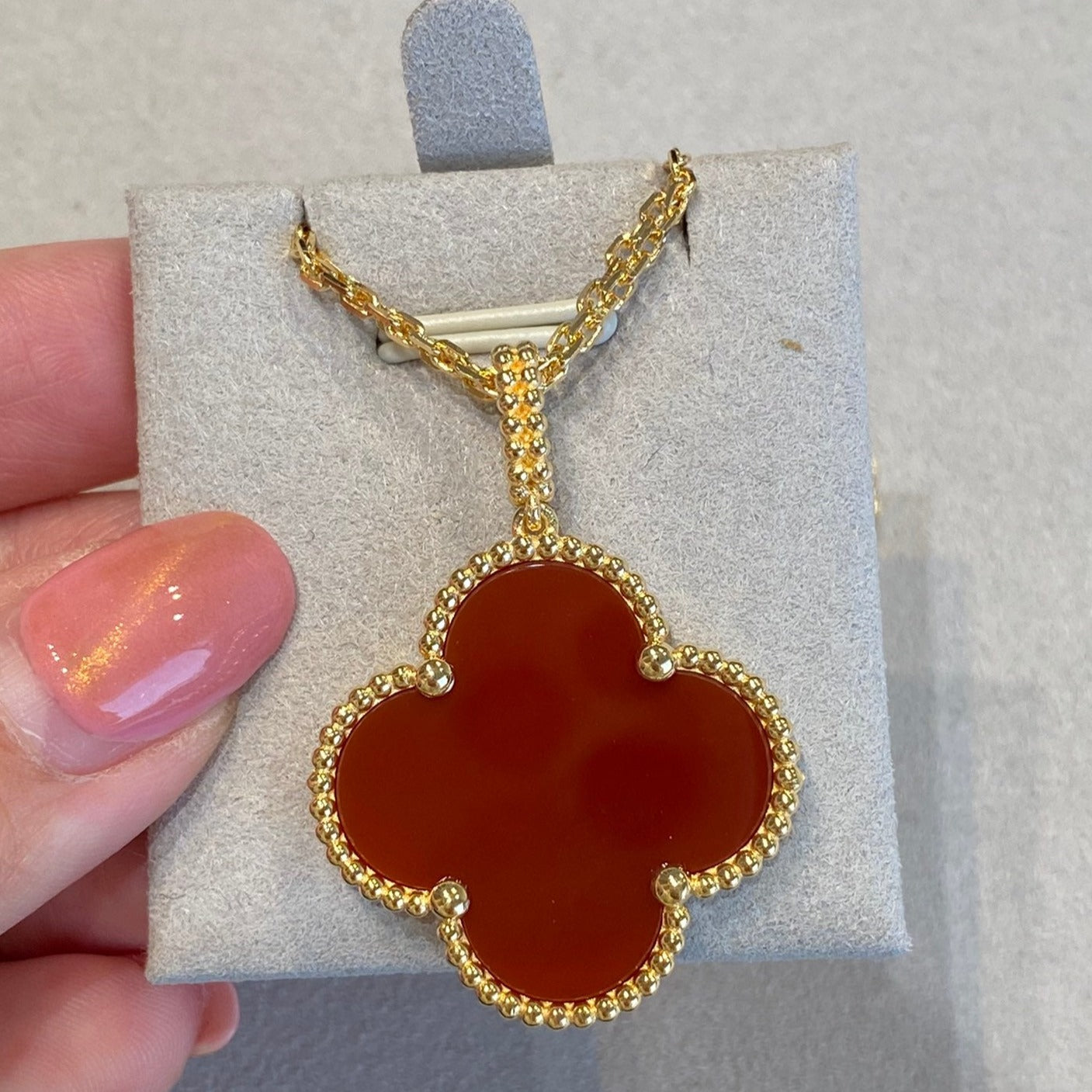 [✨ROSE💎]CLOVER 25MM NECKLACE GOLD CARNELIAN
