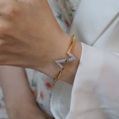 [✨ROSE💎]VOLTE UPSITE DOWN GOLD DIAMOND BRACELET