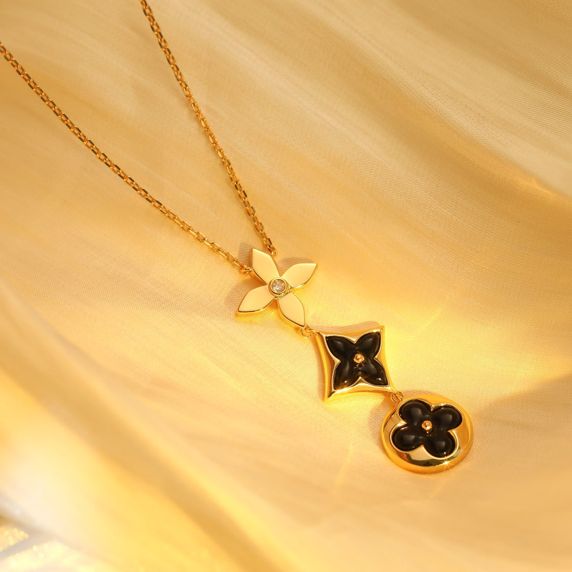 [✨ROSE💎]STAR AND SUN ONYX PINK GOLD NECKLACE