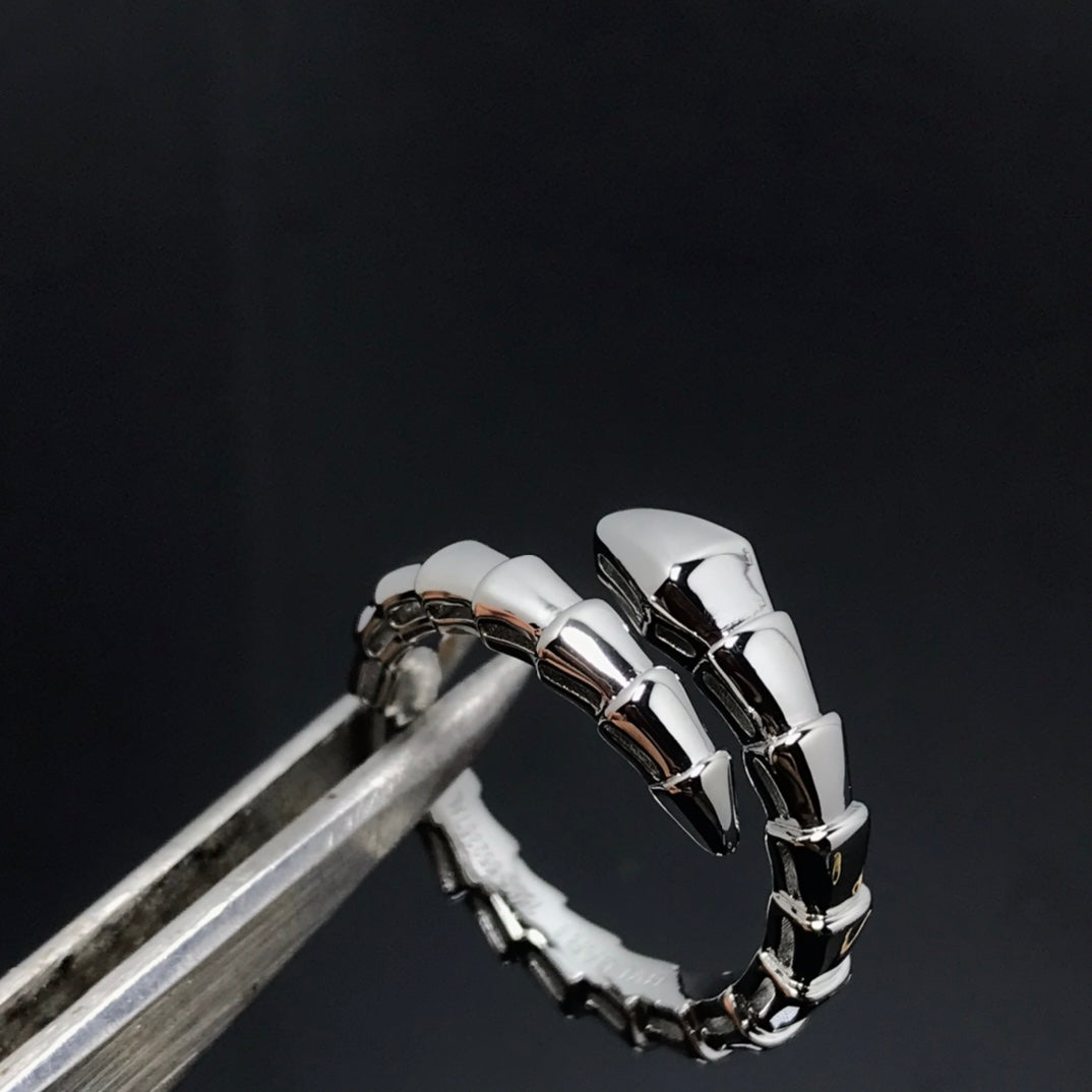 [✨ROSE💎]SERPENTS RING