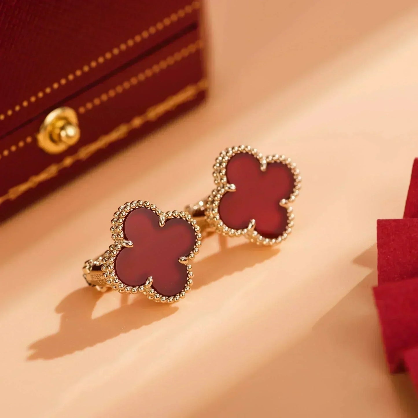 [✨ROSE💎]CLOVER MEDIUM 1 MOTIFS CARNELIAN  EARRINGS