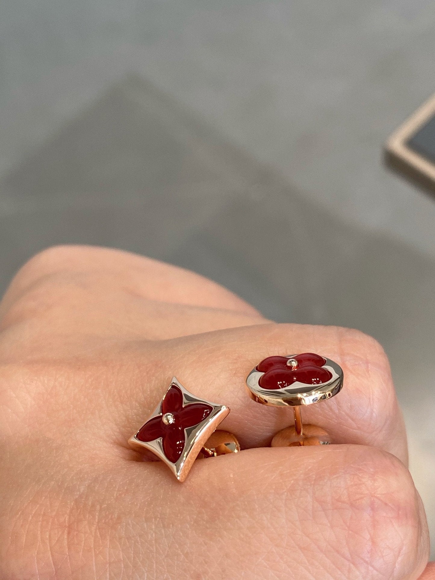 [✨ROSE💎]STAR AND SUN PINK GOLD CARNELIAN STUD EARRINGS