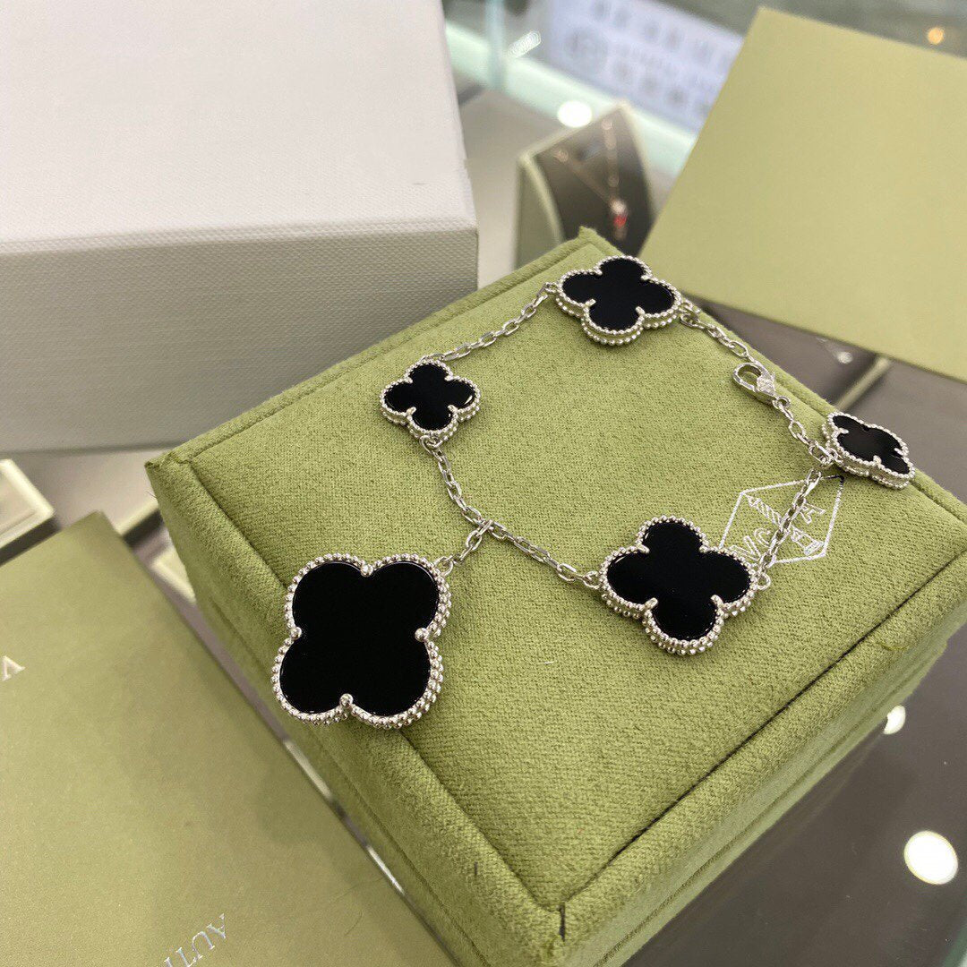[✨ROSE💎]CLOVER 5 MOTIFS SIVLER ONYX BRACELET