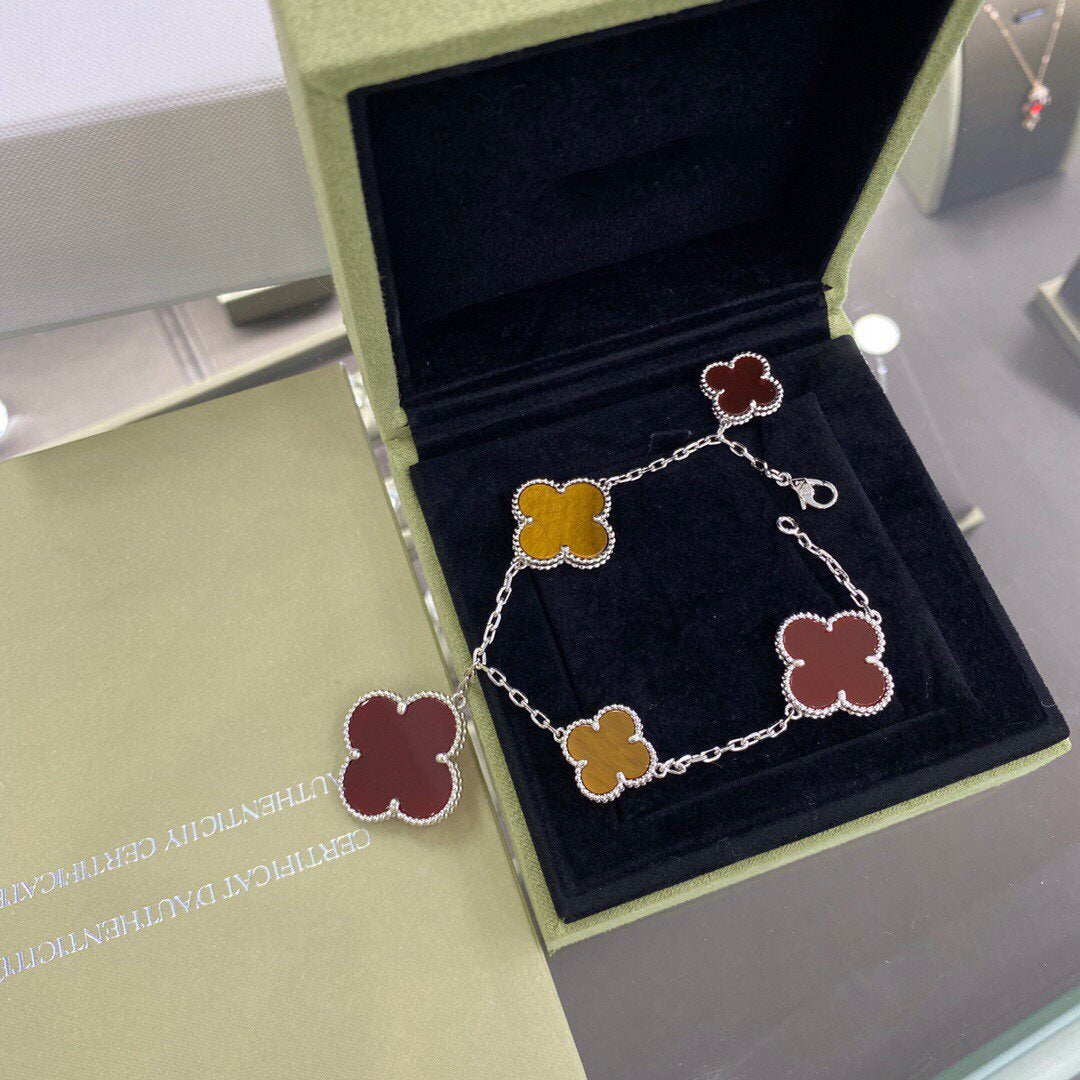 [✨ROSE💎]CLOVER 5 MOTIFS SIVLER CARNELIAN TIGER EYE BRACELET
