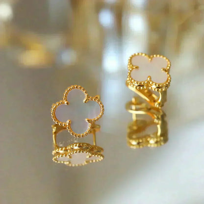 [✨ROSE💎]CLOVER MEDIUM 1 MOTIFS  WHITE MOP STUD EARRINGS