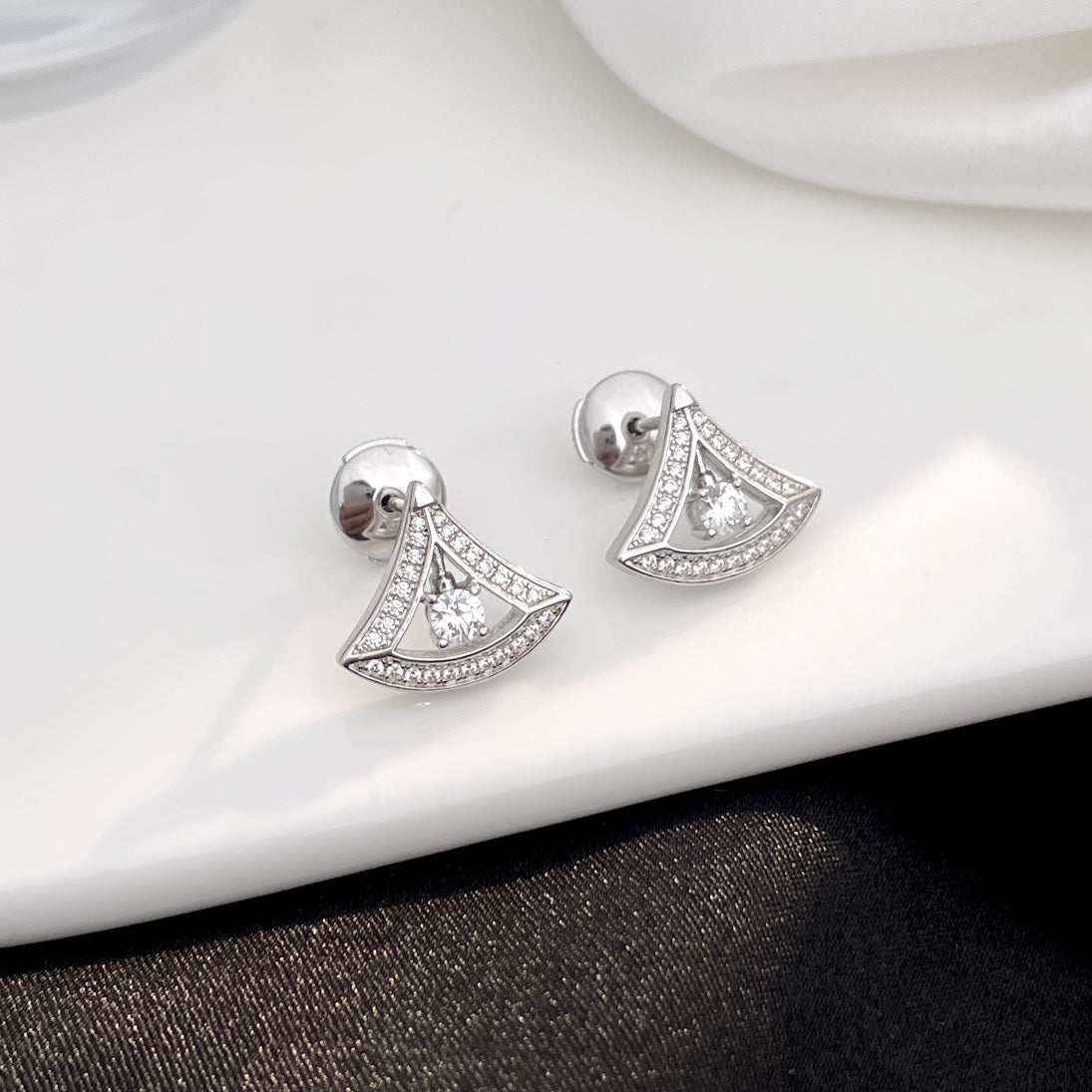 [✨ROSE💎]DREAM MINI DIAMOND STUD EARRINGS