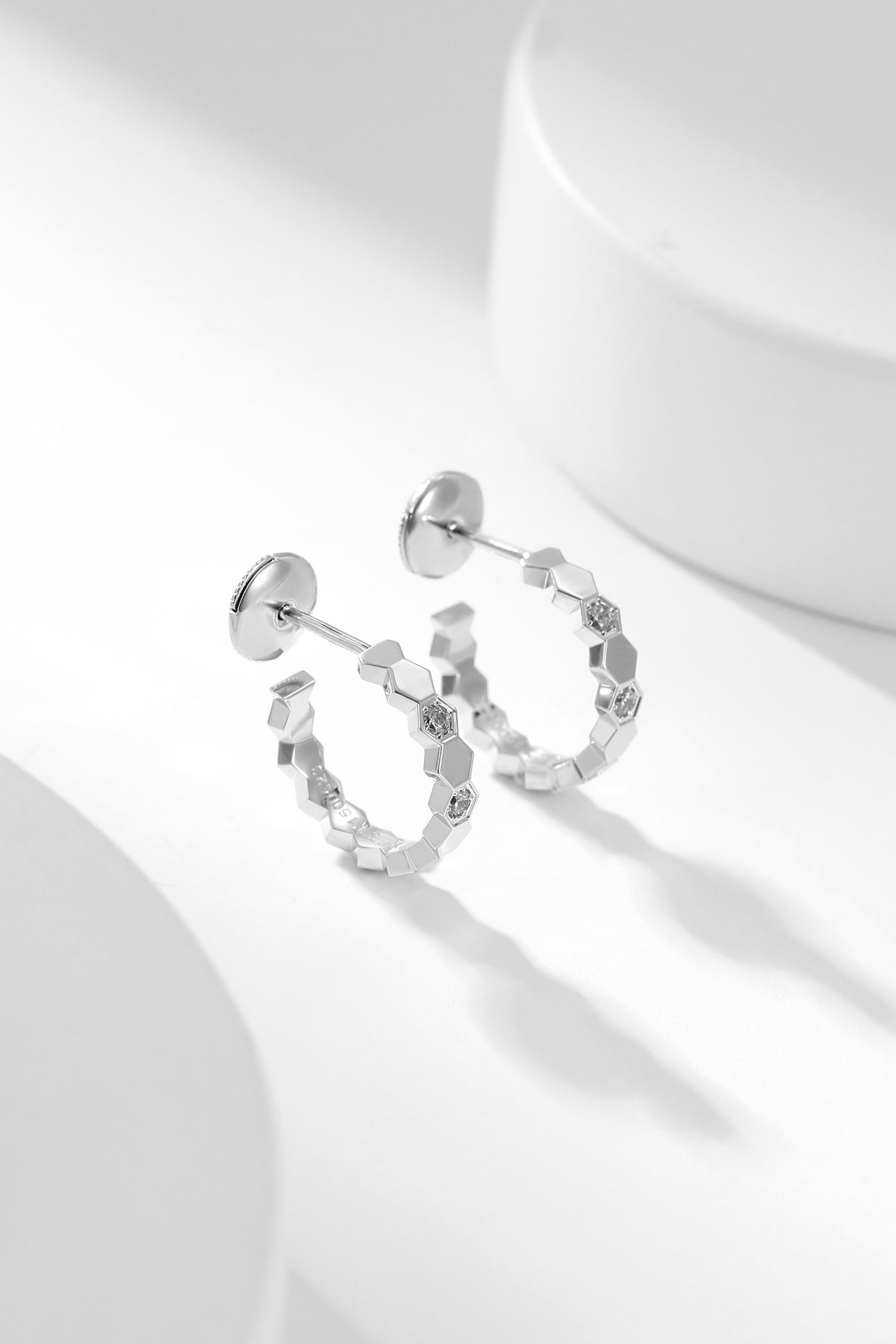 [✨ROSE💎]BEE LOVE DIAMOND HOOP EARRINGS