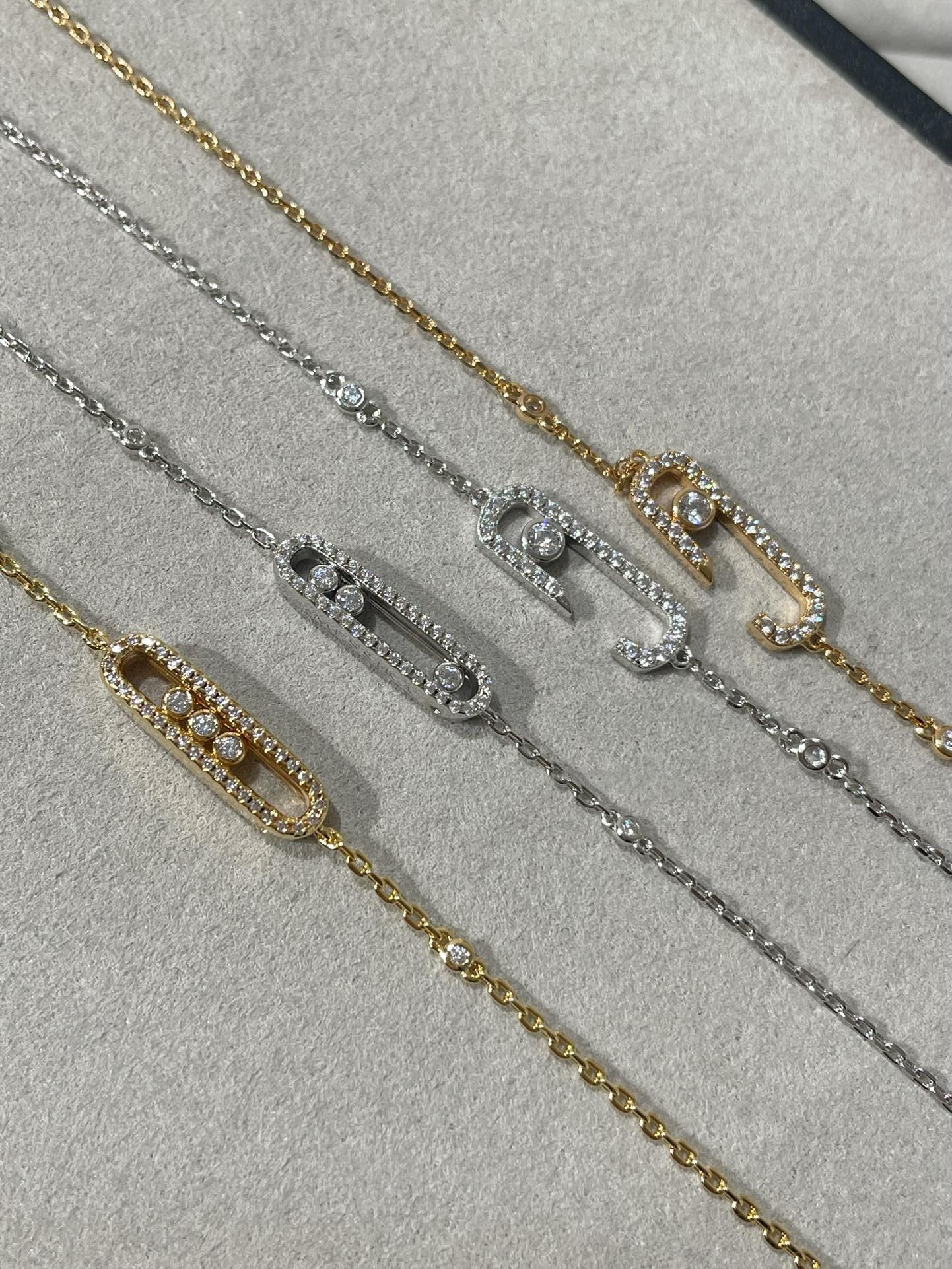 [✨ROSE💎]BABY MOVE DIAMOND BRACELET
