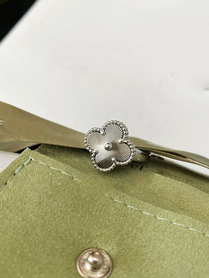 [✨ROSE💎]CLOVER SILVER RING