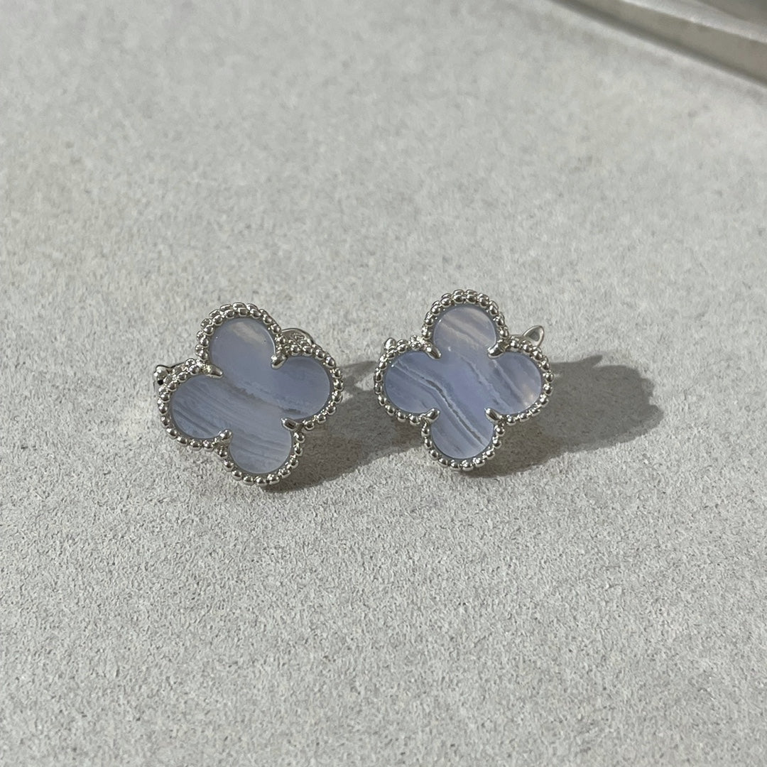[✨ROSE💎]CLOVER CHALCEDONY SILVER STUD EARRINGS