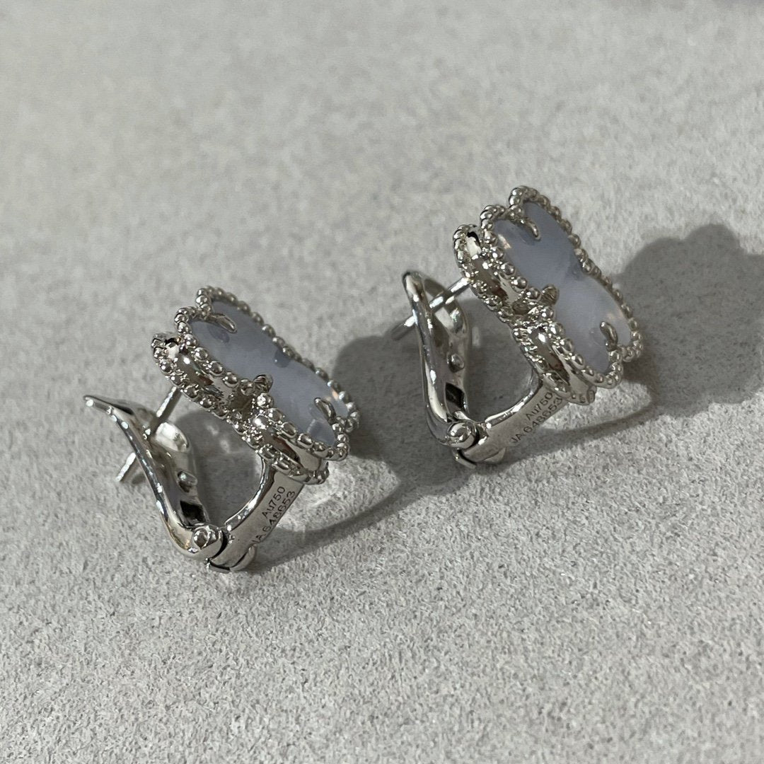[✨ROSE💎]CLOVER CHALCEDONY SILVER STUD EARRINGS