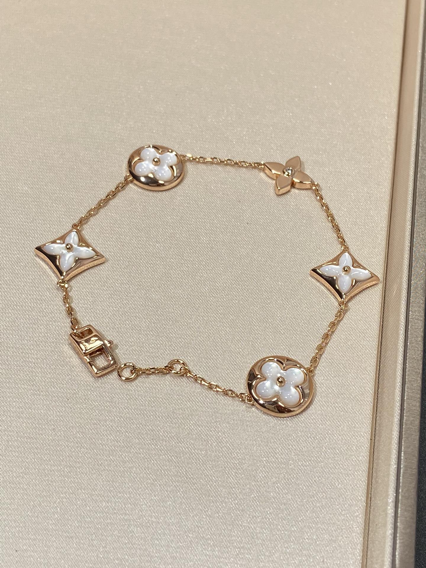 [✨ROSE💎]STAR AND SUN 5 MOTIF MOP PINK GOLD BRACELET
