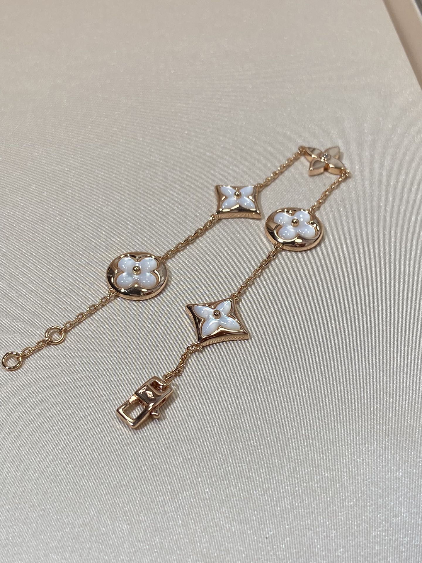 [✨ROSE💎]STAR AND SUN 5 MOTIF MOP PINK GOLD BRACELET
