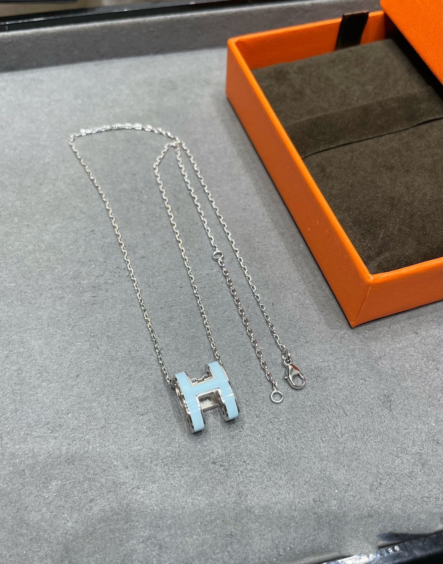 [✨ROSE💎]POP H SKY BLUE NECKLACE
