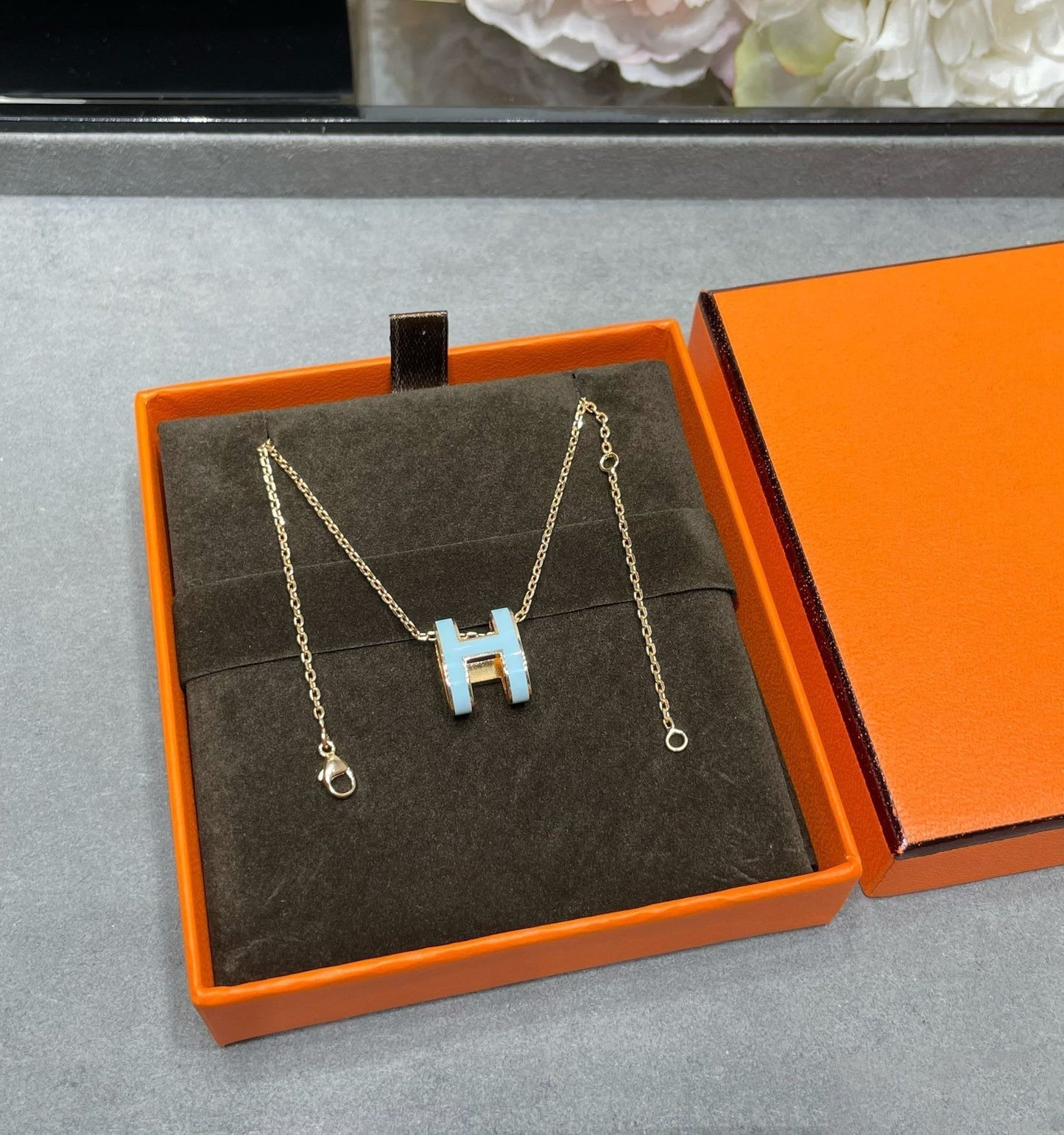 [✨ROSE💎]POP H SKY BLUE NECKLACE