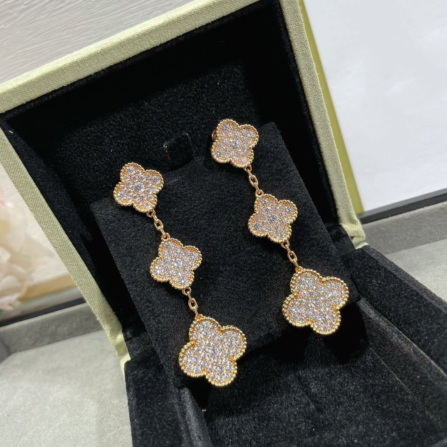 [✨ROSE💎]CLOVER 3 MOTIFS DIAMOND PAVED ROSE GOLD EARRINGS