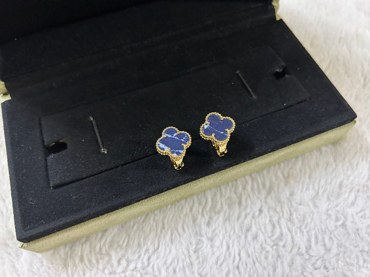 [✨ROSE💎]CLOVER PIETERSITE MEDIUM STUD EARRINGS