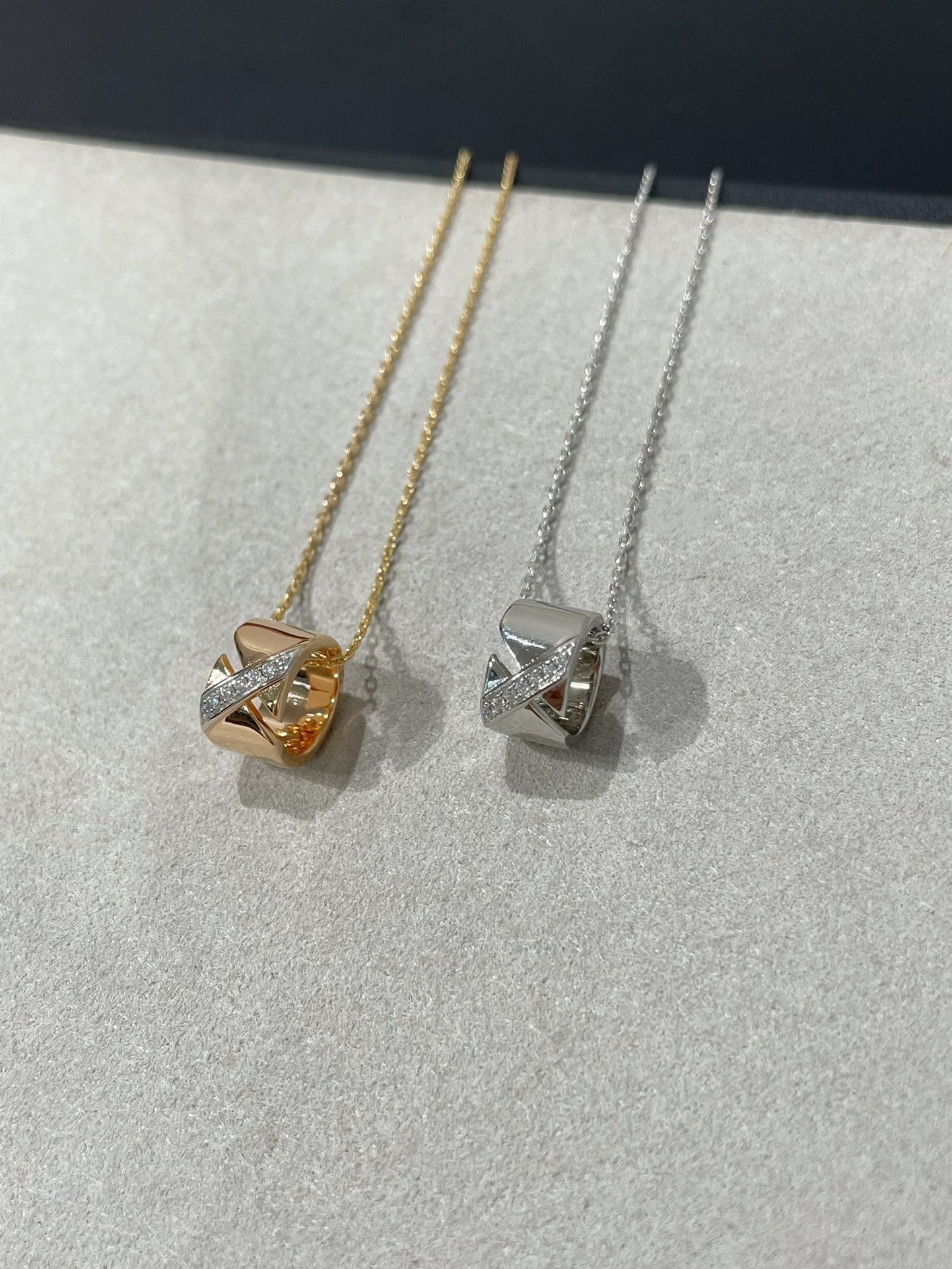 [✨ROSE💎]LIENS EVIDENCE DIAMOND NECKLACE