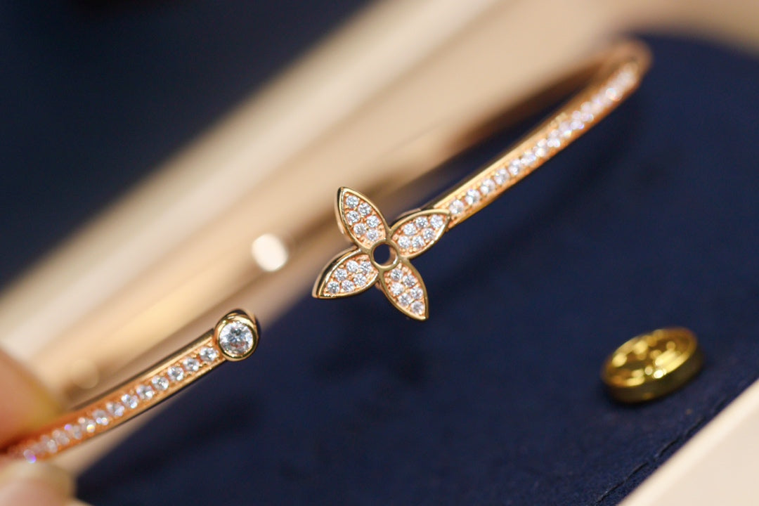 [✨ROSE💎]IDYLLE PINK GOLD OPEN BRACELET DIAMOND PAVED