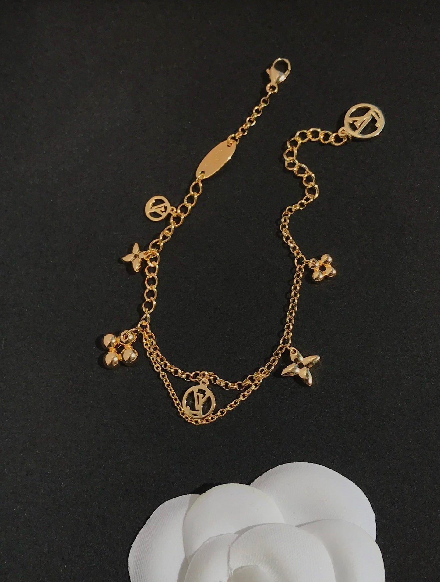 [✨ROSE💎]BLOOMING PINK GOLD MOP BRACELET