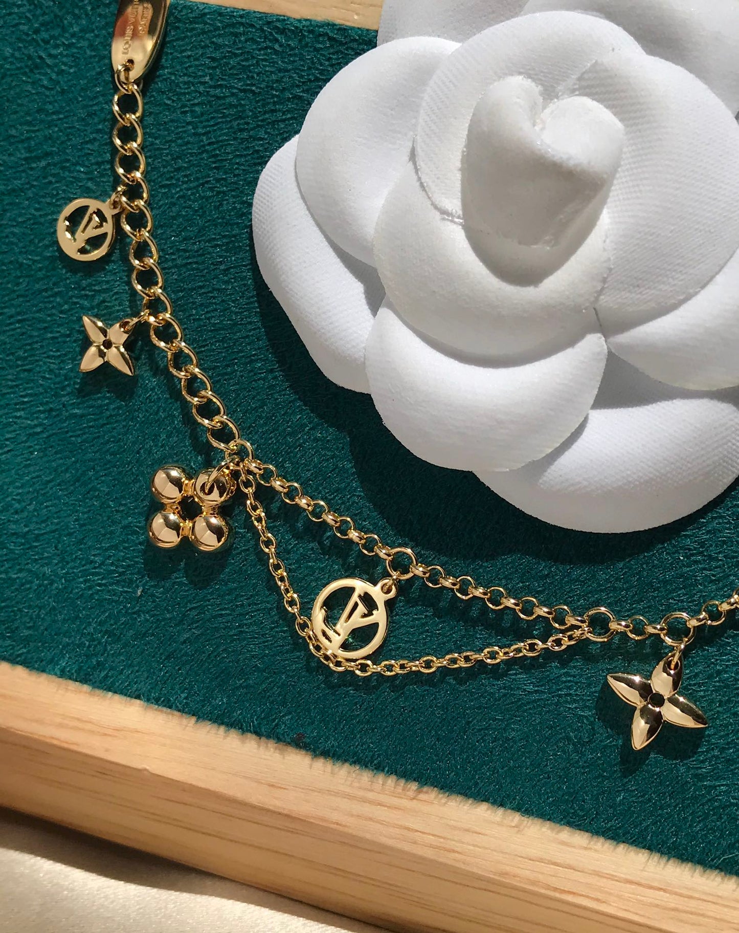 [✨ROSE💎]BLOOMING PINK GOLD MOP BRACELET