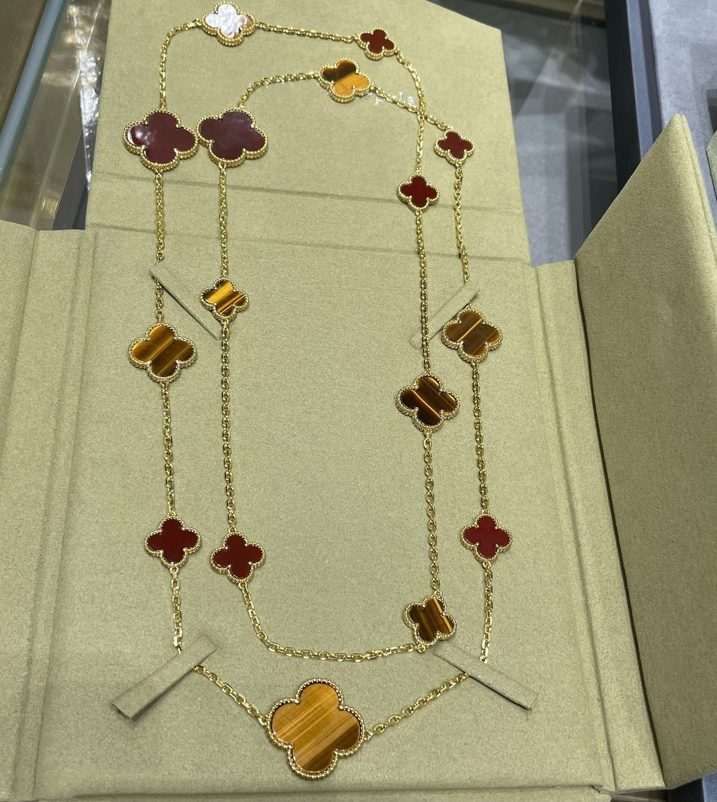 [✨ROSE💎]CLOVER 16 MOTIF CARNELIAN TIGER EYE ROSE GOLD NECKLACE