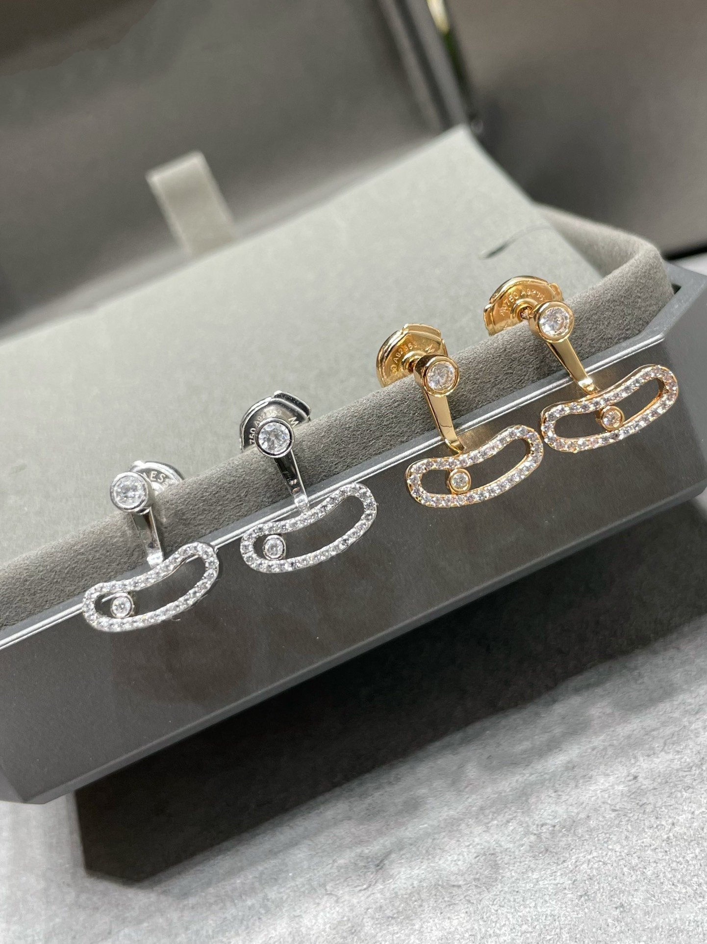 [✨ROSE💎]MOVE UNO PINK GOLD DIAMOND EARRINGS